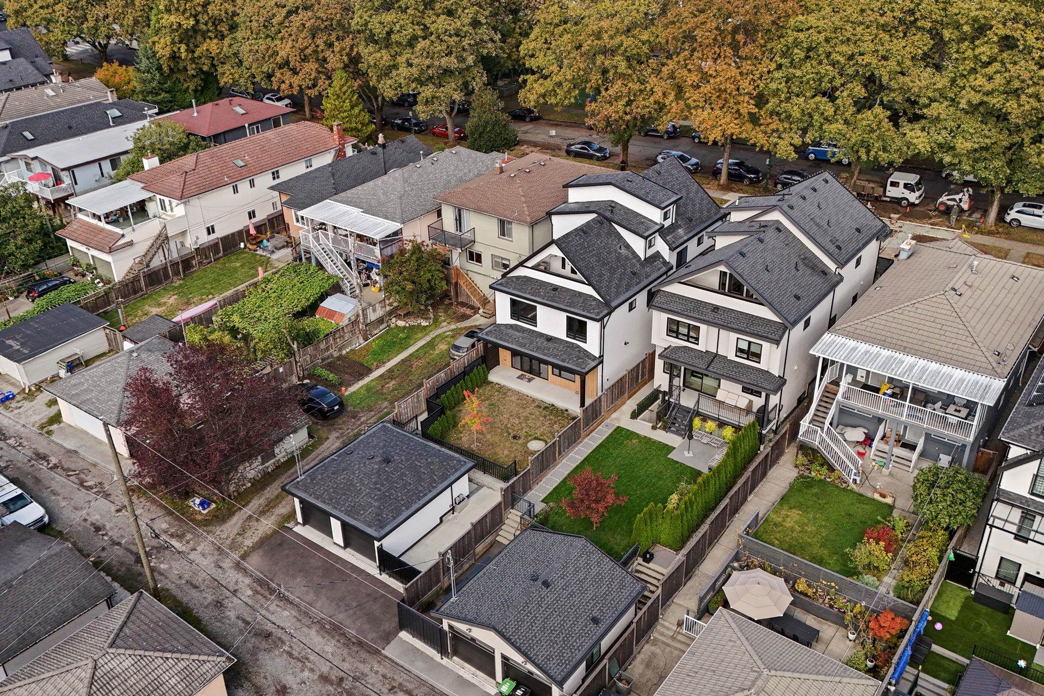 Unit 2 - 3576 Pender Street E, Vancouver 4