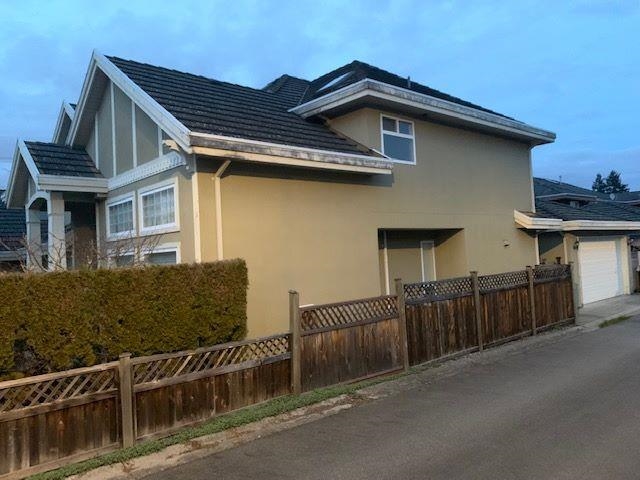 9080 Rideau Gate, Richmond 2