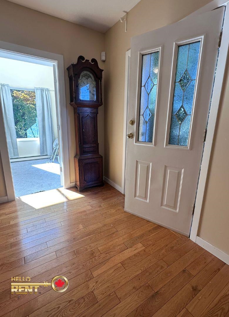 620 Mahon Avenue, North Vancouver 2