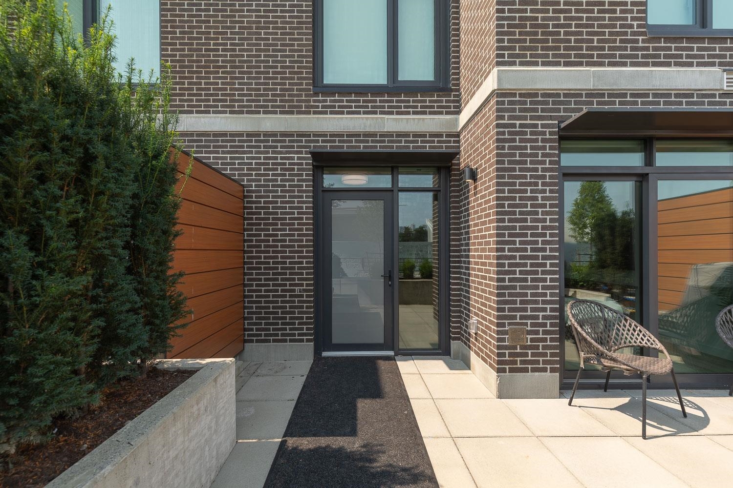 Unit 107 - 755 Harbourside Drive, North Vancouver 2