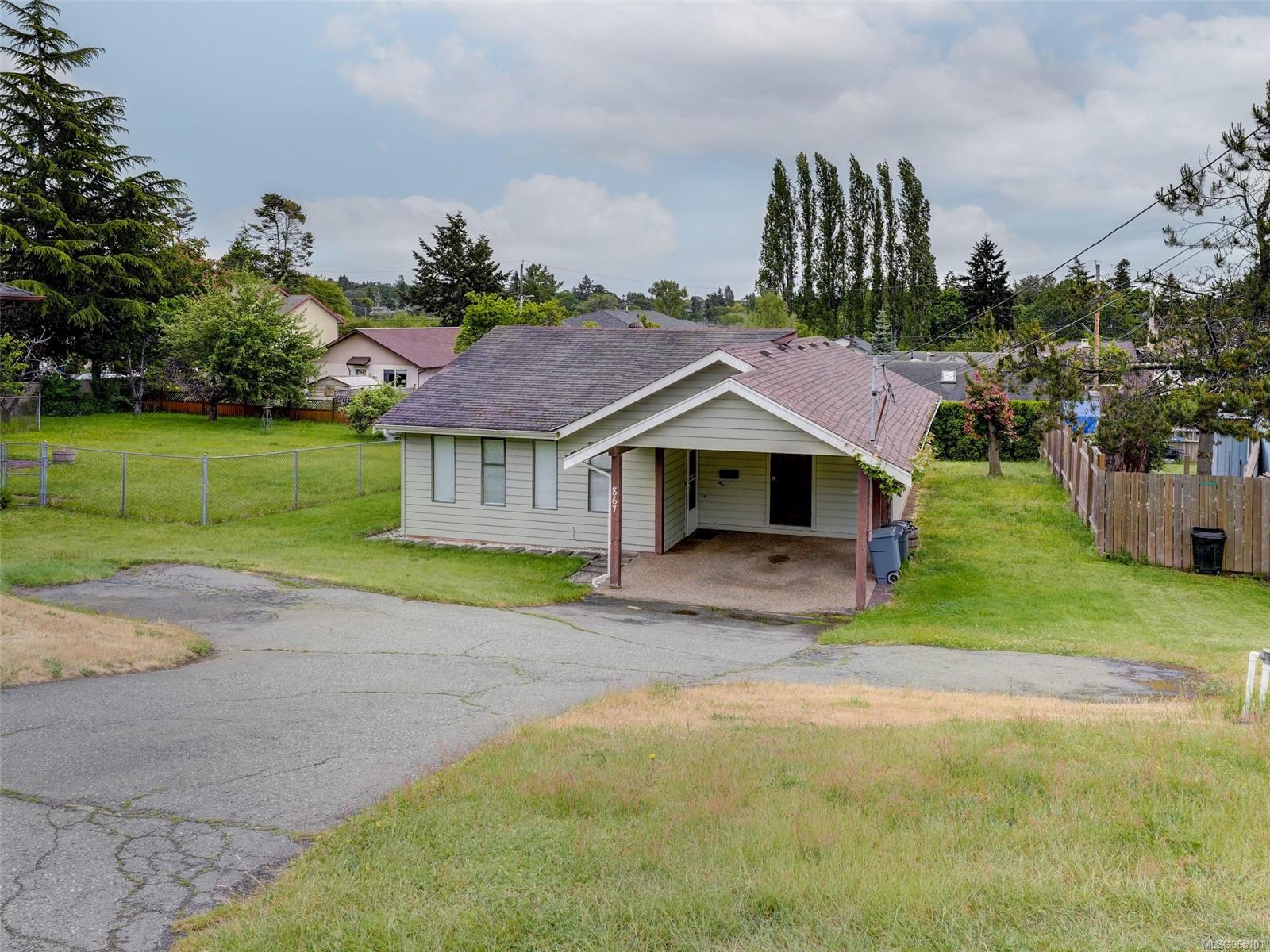 867 McKenzie Ave, Saanich, British Columbia V8X3G4 Sold History